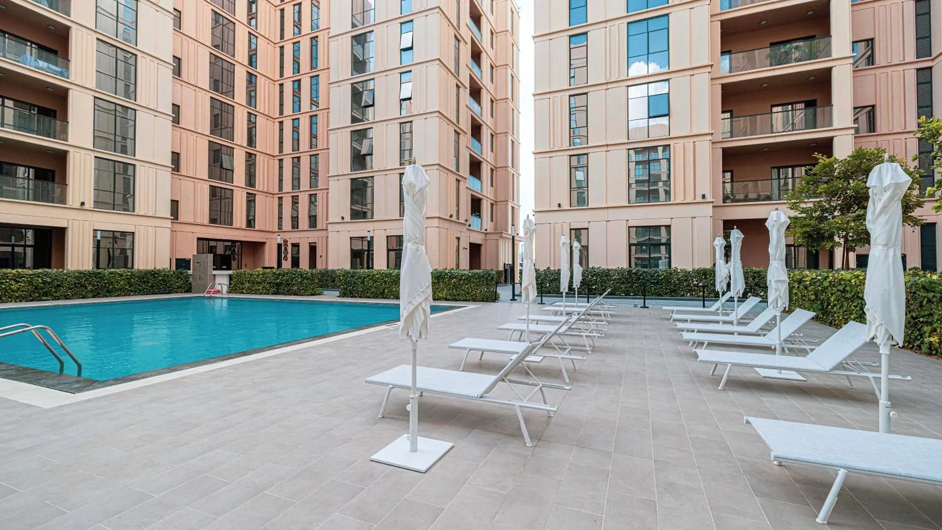 Luxury 1Br Penthouse With Skyviews Appartement Sharjah