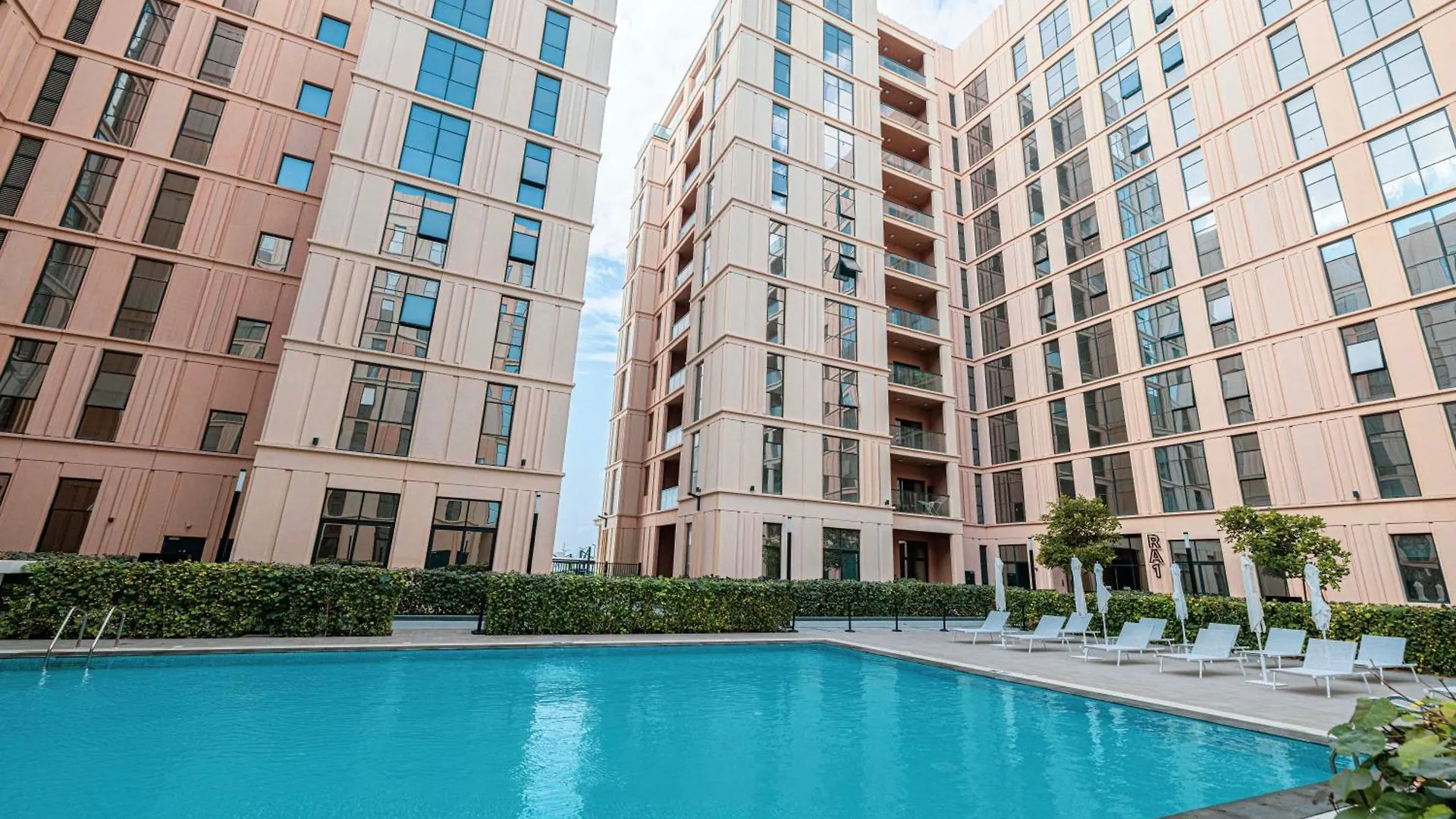 Luxury 1Br Penthouse With Skyviews Appartement Sharjah