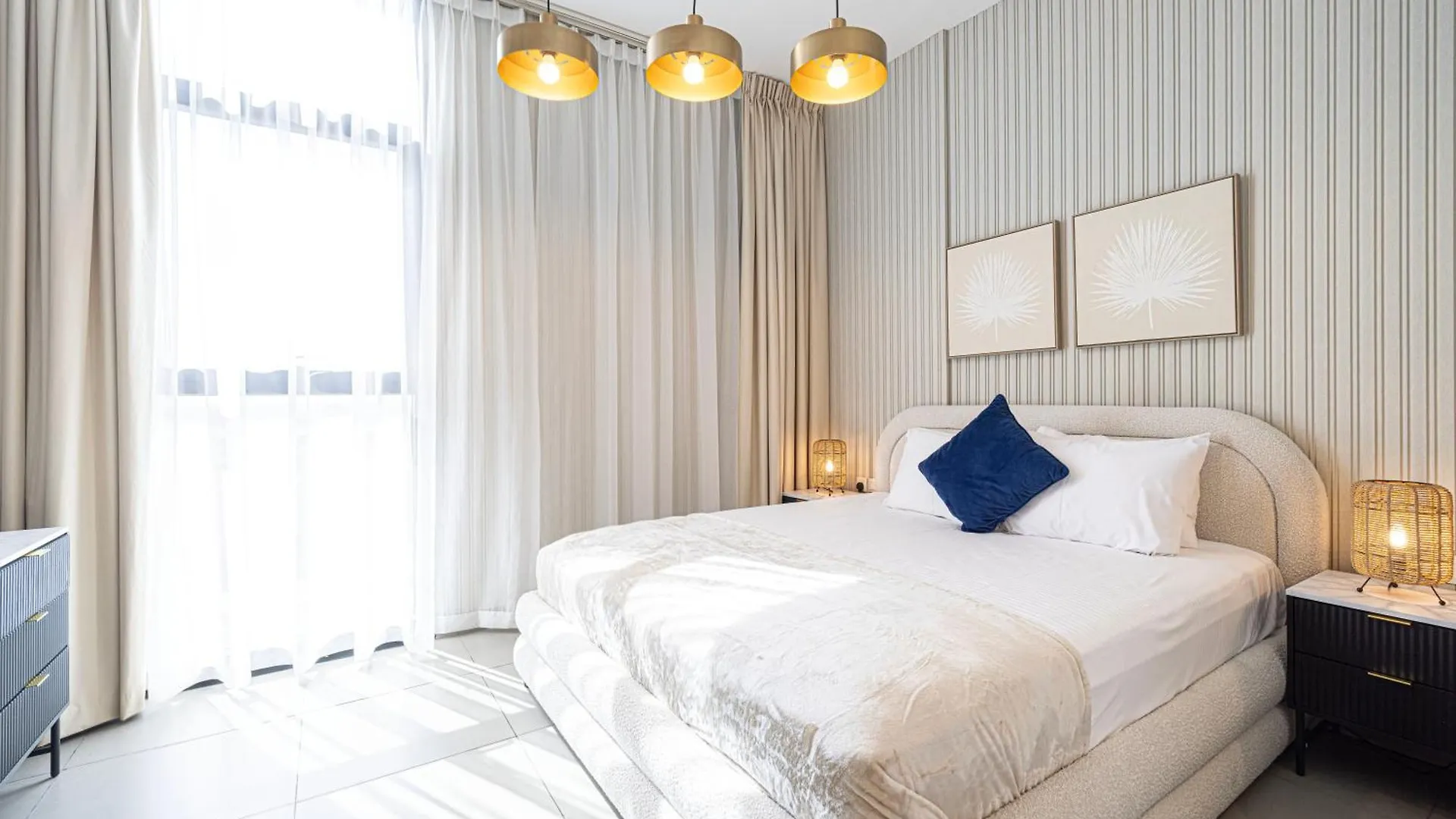 Luxury 1Br Penthouse With Skyviews Appartement Sharjah
